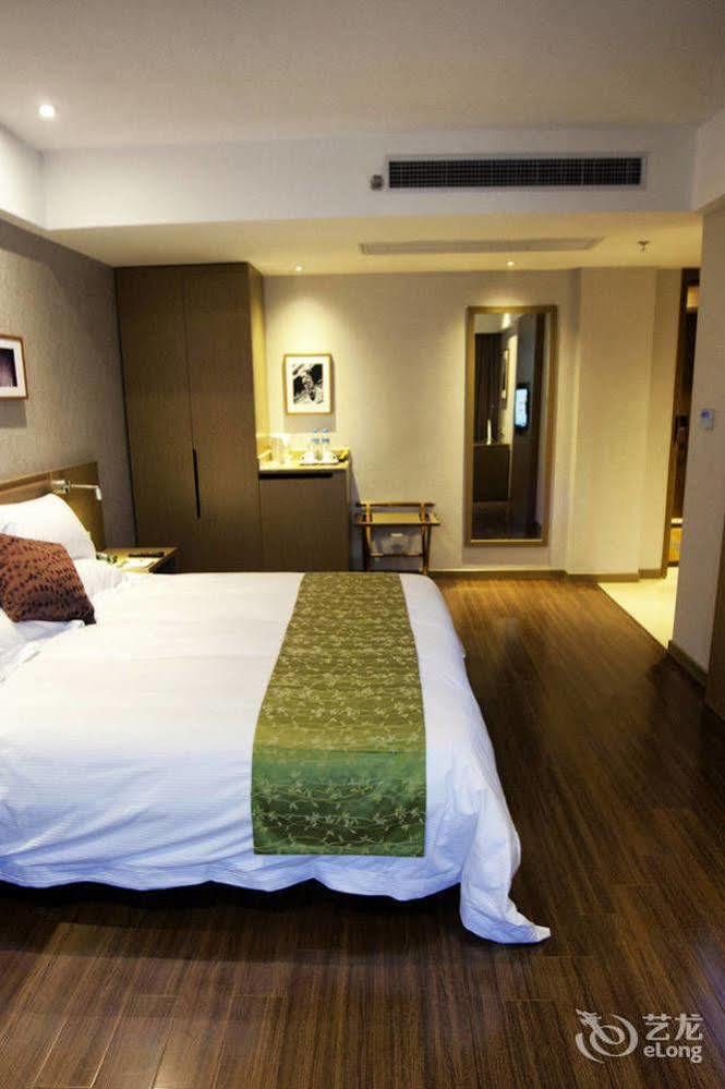 Heyi Hotel Hefei Changjiang Middle Road ภายนอก รูปภาพ
